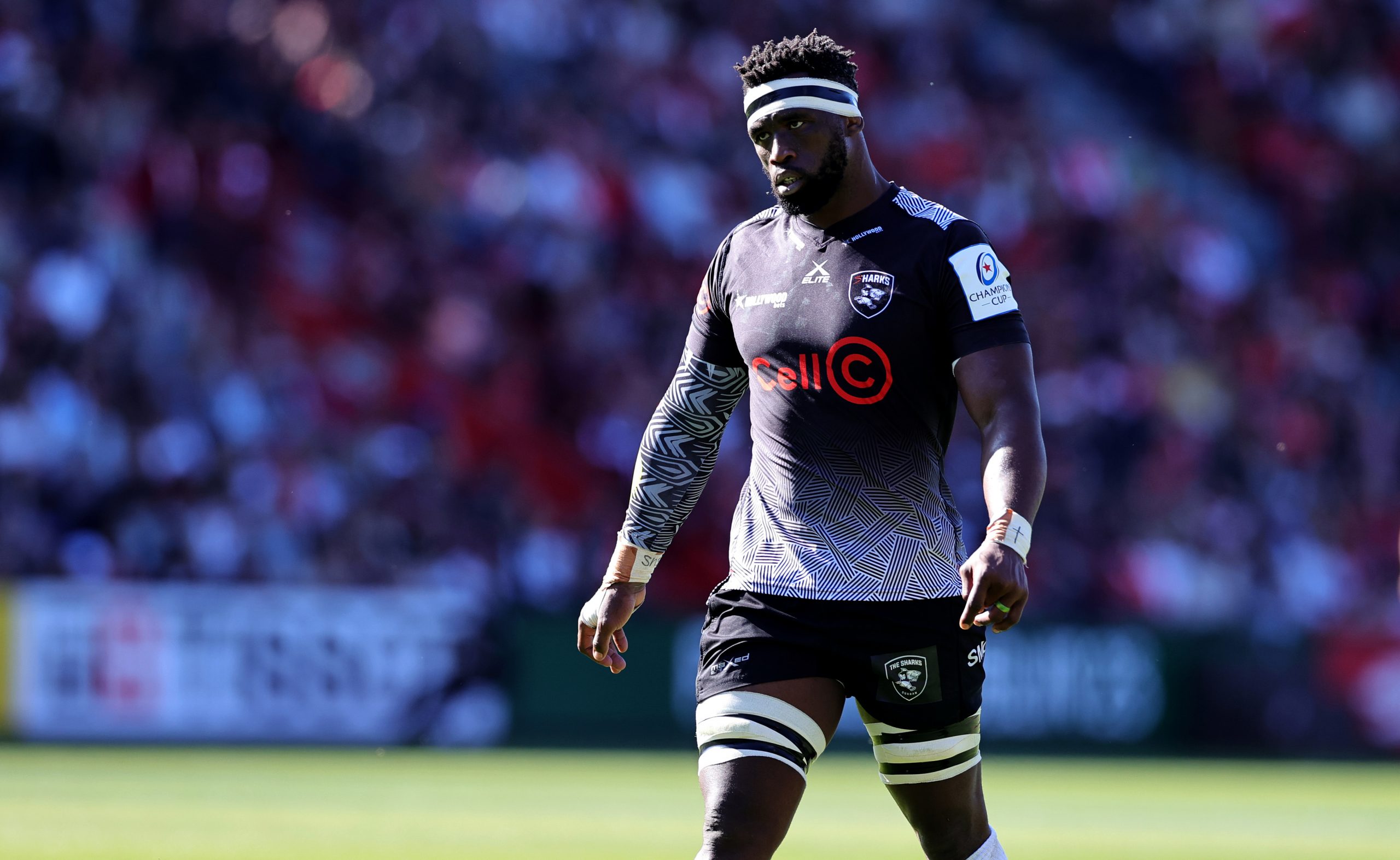 Sharks captain Siya Kolisi looks dejected after his team are defeated during the Heineken Champions Cup match between Toulouse and Sharks.