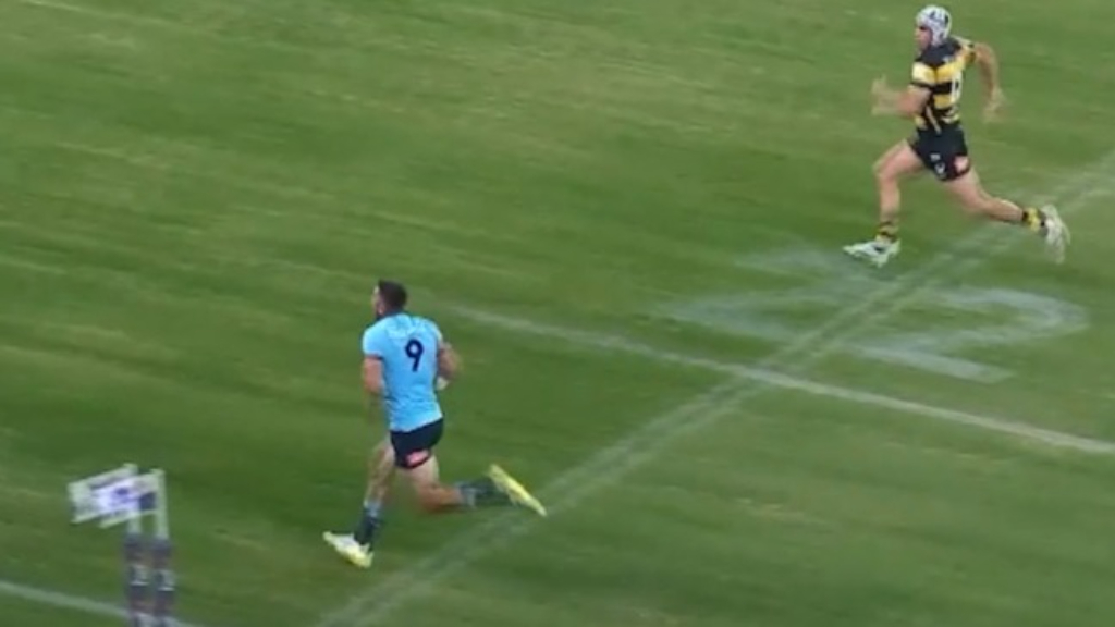 Waratahs captain runs in 40-metre try