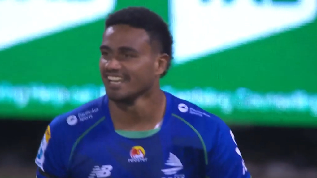 Drua score from 'genius' cross kick