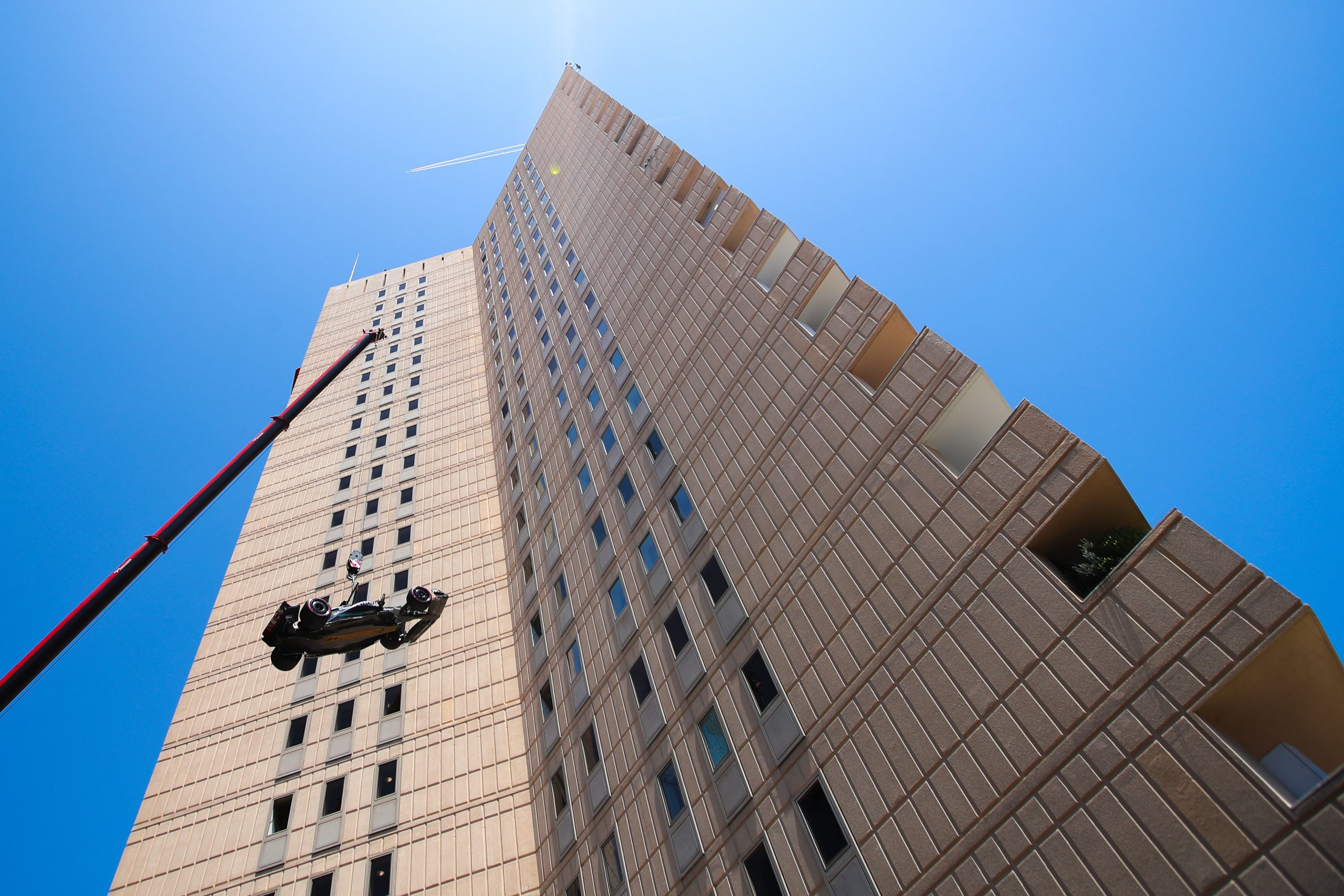 The car of Lewis Hamilton of Great Britain and Mercedes is lifted on a crane after he crashed during final practice ahead of the F1 Grand Prix of Monaco at Circuit de Monaco on May 27, 2023 in Monte-Carlo, Monaco. (Photo by Eric Alonso/Getty Images)