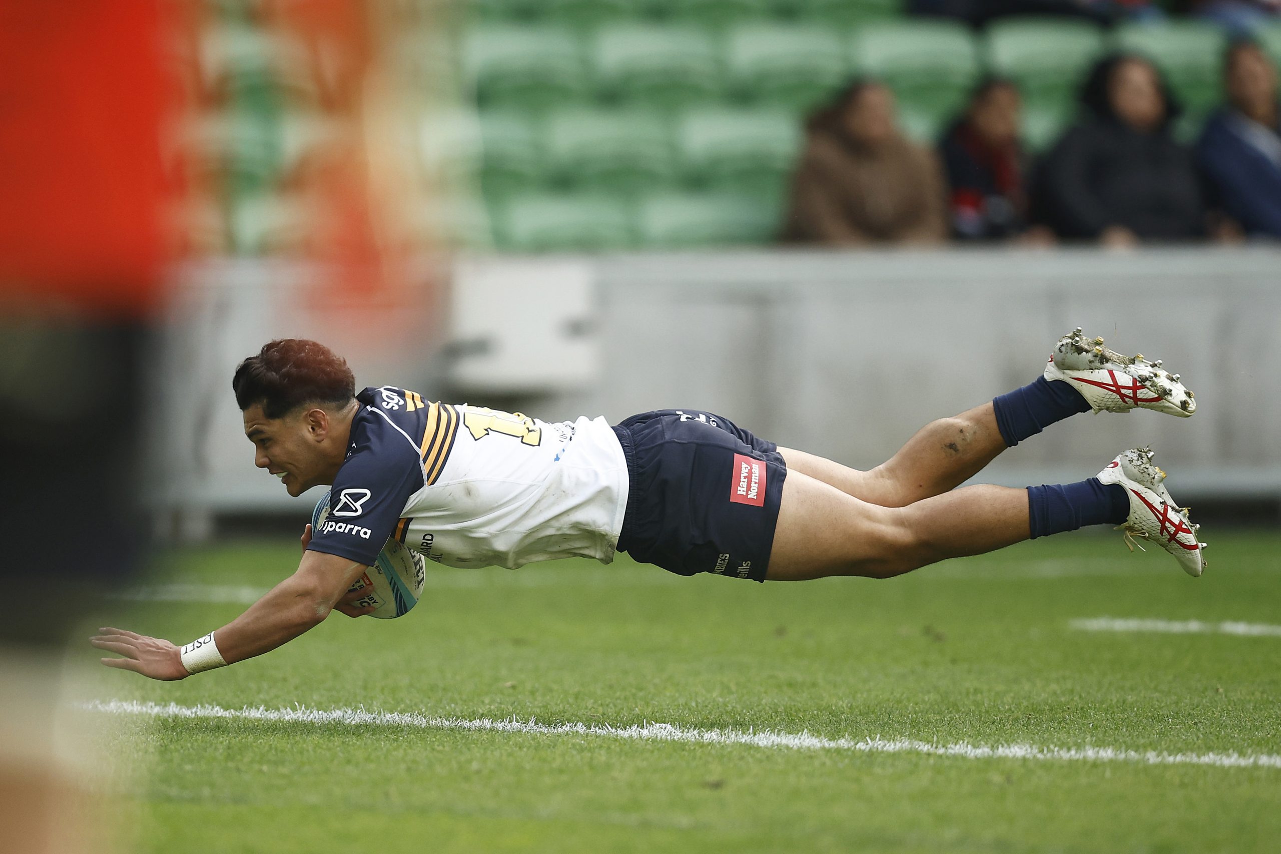 Noah Lolesio scores his second try for the Brumbies against the Rebels in round 11. 