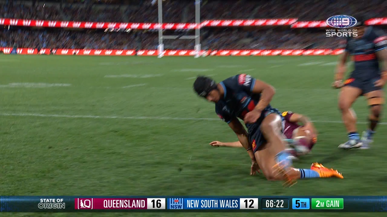 Blues grab lead as Crichton dives over