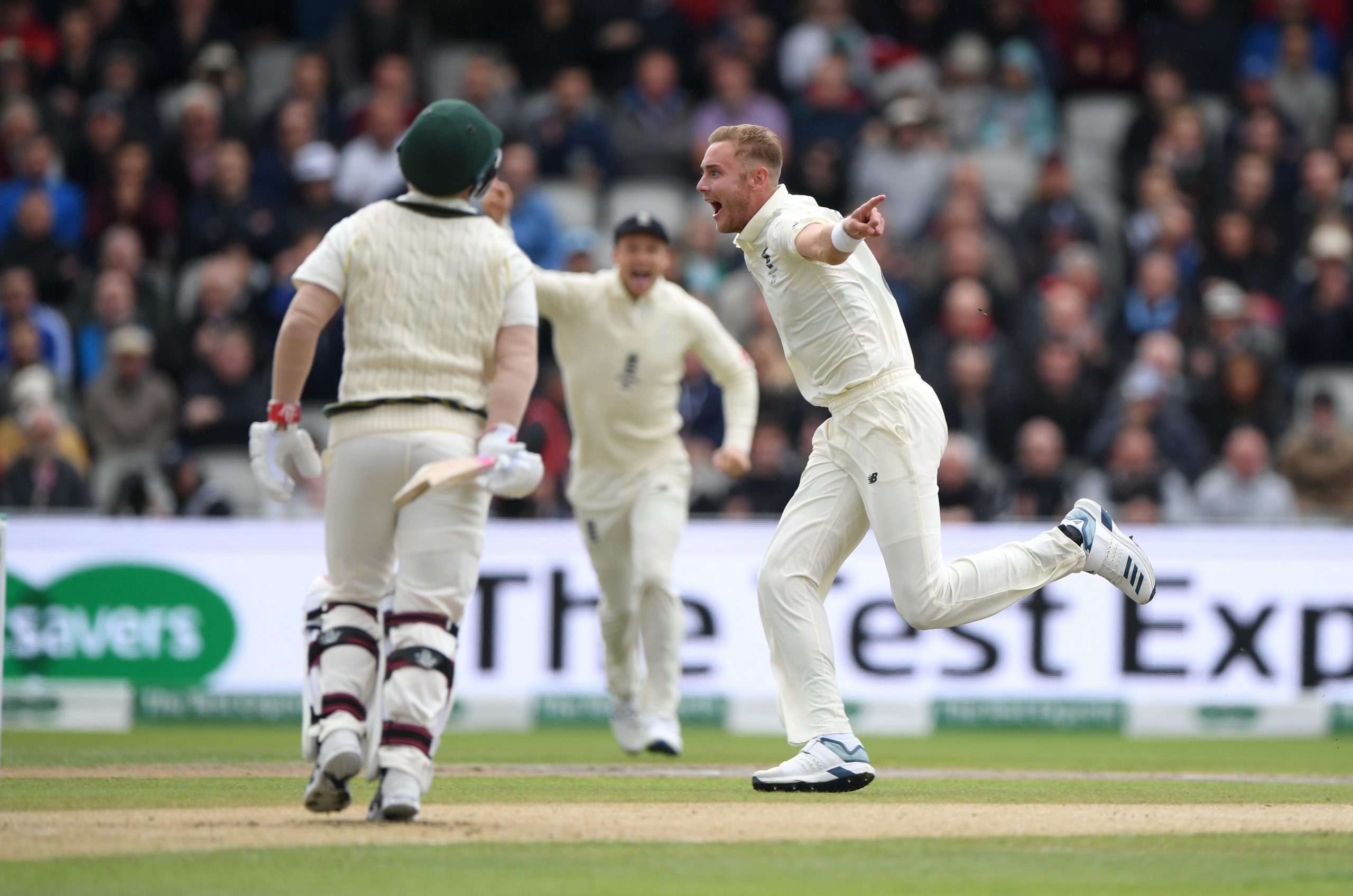 England bowler Stuart Broad celebrates after dismissing David Warner during day one of the 4th Ashes Test match between England and Australia at Old Trafford on September 04, 2019 in Manchester, England. (Photo by Stu Forster/Getty Images)