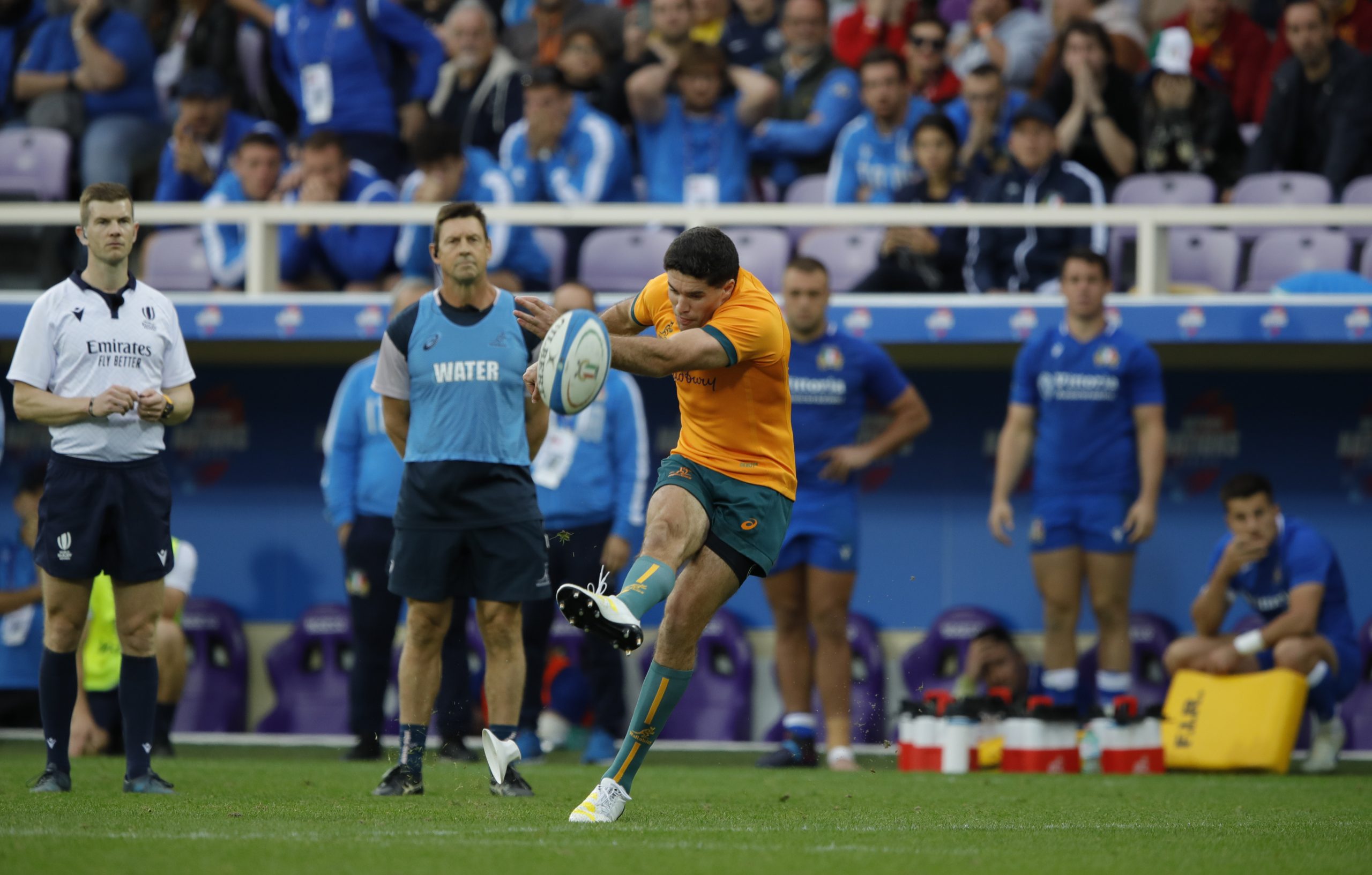 Ben Donaldson of Australia fails with his kick.