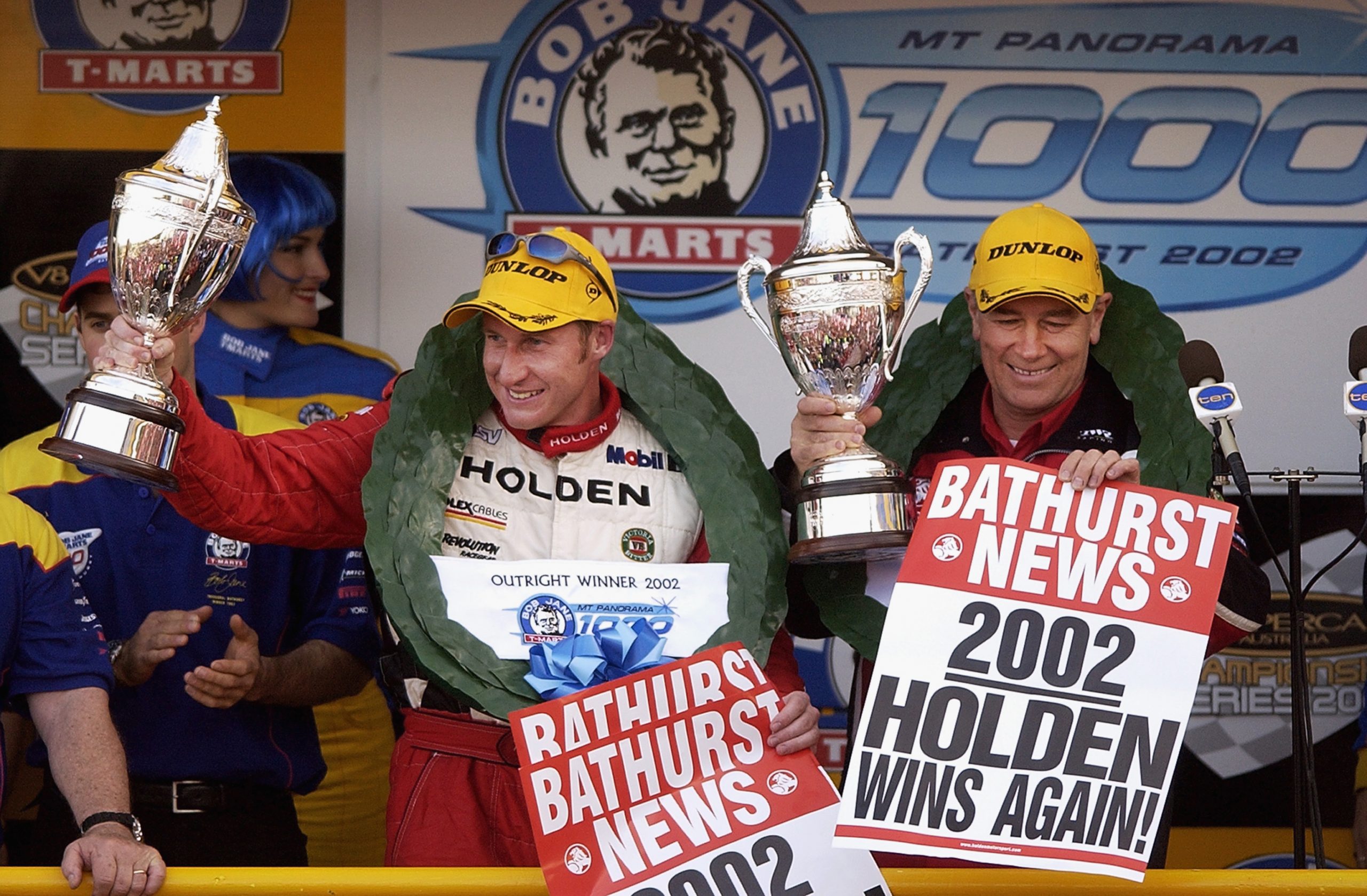 Jim Richards (right) won his last Bathurst 1000 in 2002 with Mark Skaife (left).