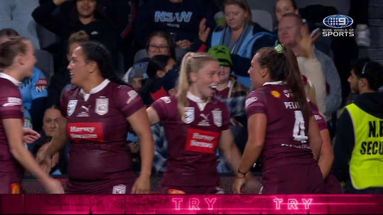 Maroons go end to end to score