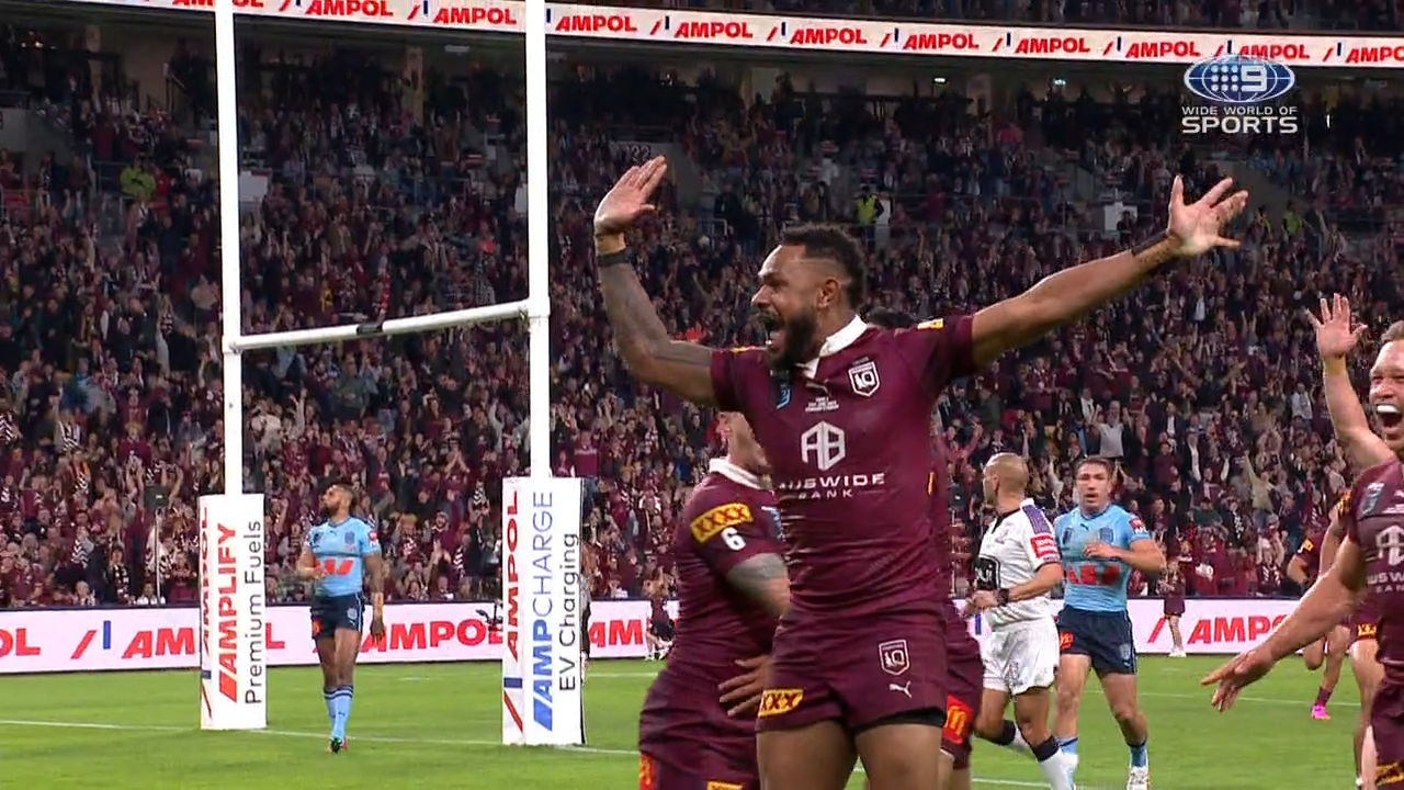 Hammer finishes awesome Maroons try