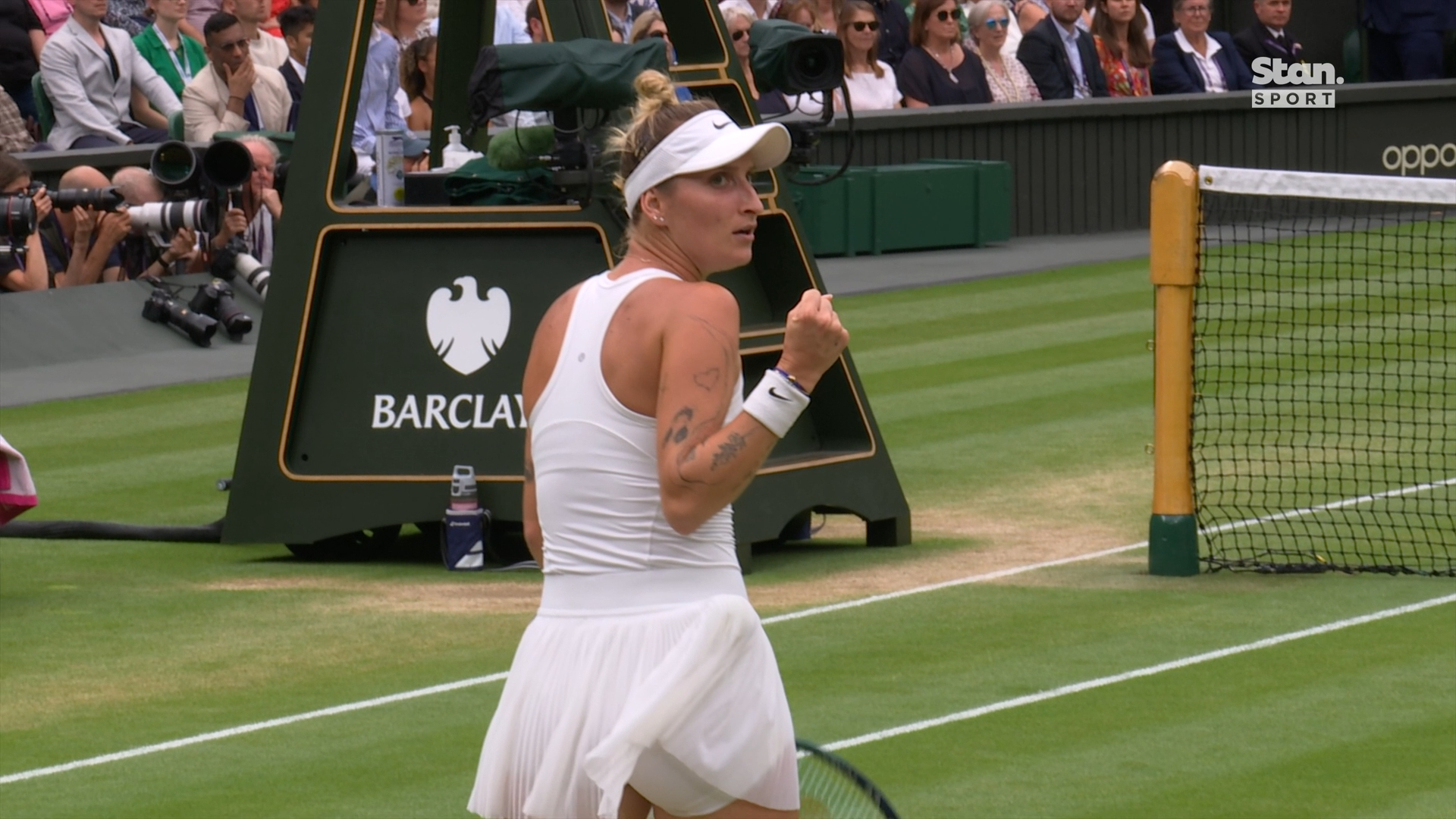 Vondrousova takes first set in Wimbledon Final