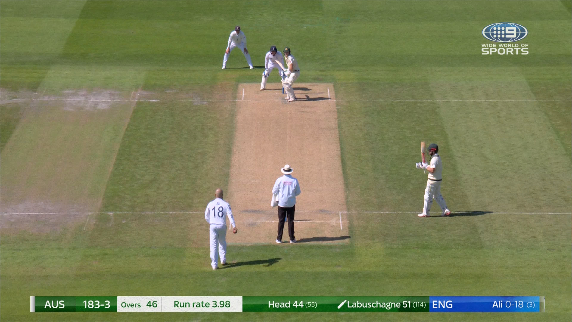 Marnus falls to Mooen