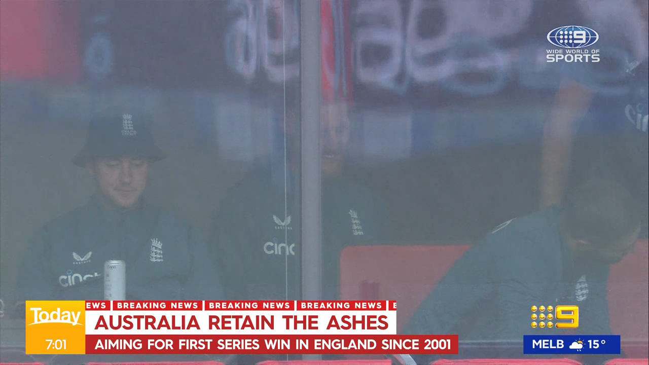 Aussies retain Ashes on rain-soaked day five