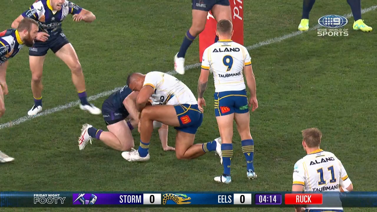 Russell's stunning finish shocks greats