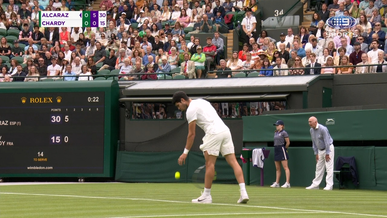 Alcaraz annihilates opponent