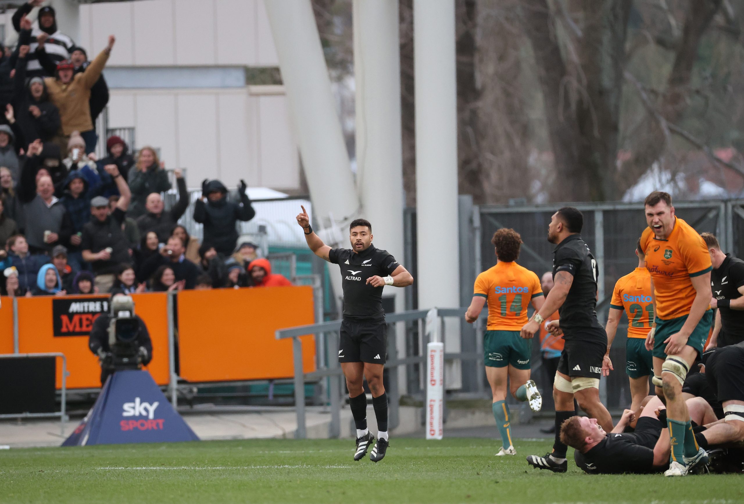 Richie Mo'unga of New Zealand kicks a clutch penalty.