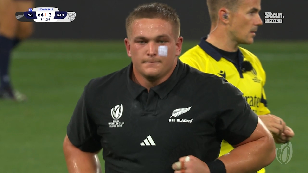 Ethan de Groot cops red card for ugly clash