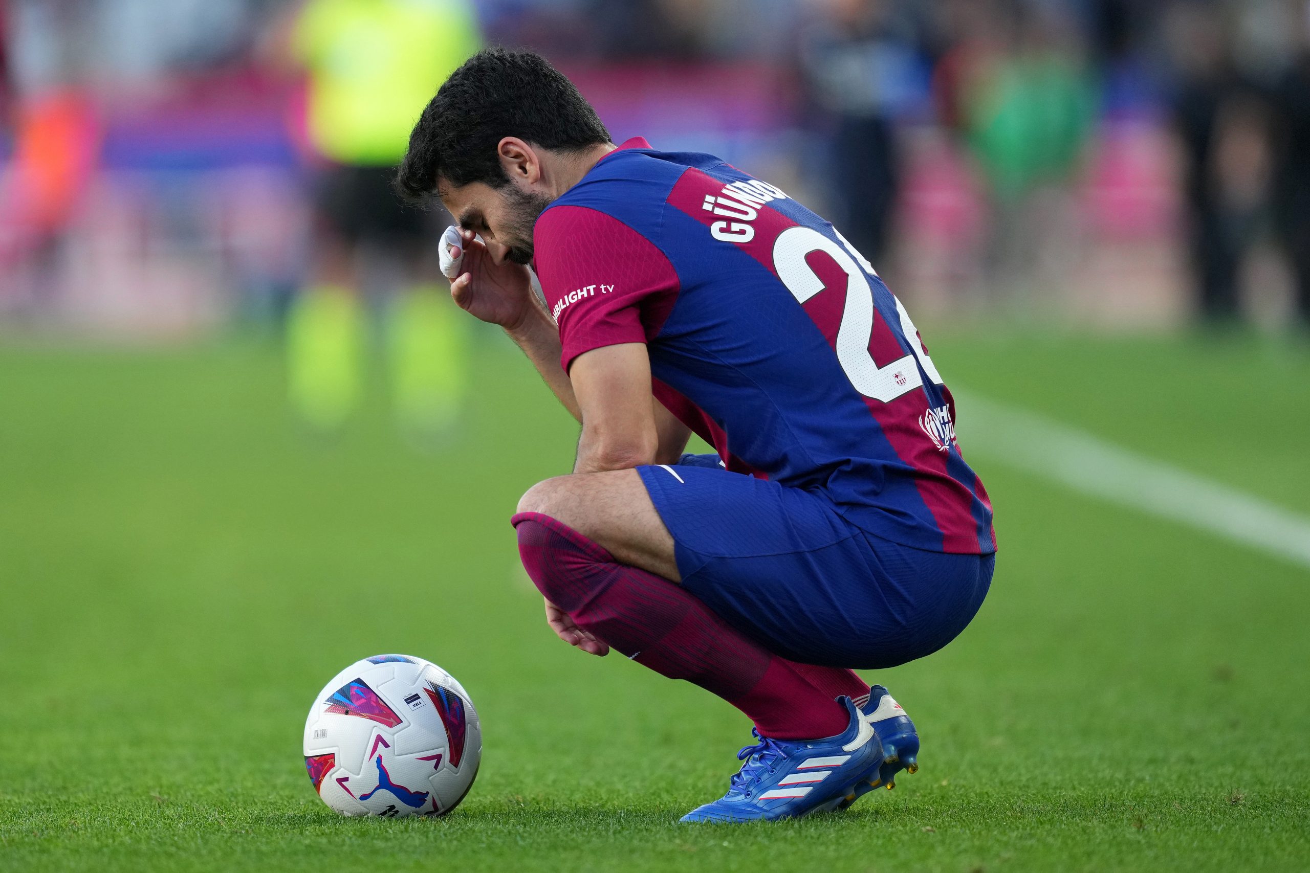 BARCELONA, SPAIN - OCTOBER 28: Ilkay Guendogan of FC Barcelona reacts during the LaLiga EA Sports match between FC Barcelona and Real Madrid CF at Estadi Olimpic Lluis Companys on October 28, 2023 in Barcelona, Spain. (Photo by Alex Caparros/Getty Images)