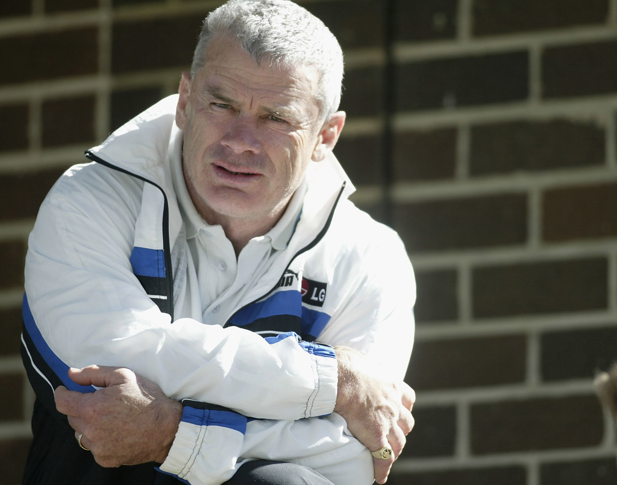 SYDNEY - SEPTEMBER 18:  Chris Anderson Coach of Cronulla of Cronulla in action during training at Waratah Park for the NRL Semi Final this weekend, Sydney, Australia, September 18, 2002.  (Photo by Adam Pretty/Getty Images)