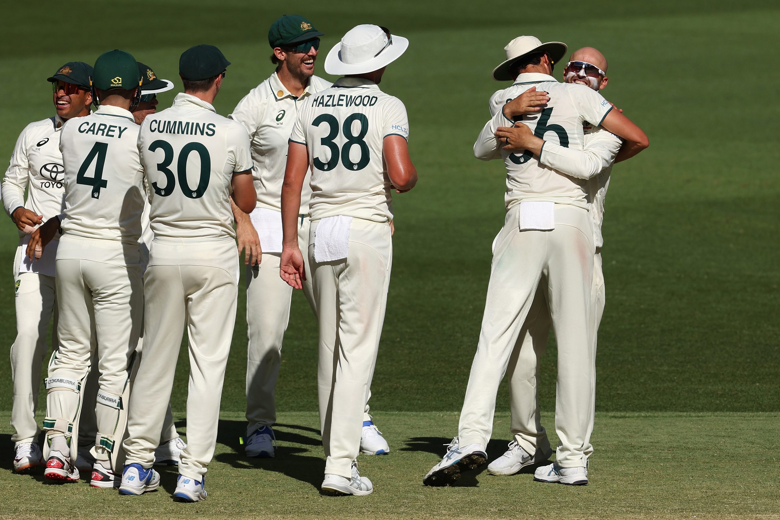 PERTH, AUSTRALIA - DECEMBER 17: Nathan Lyon of Australia celebrates dismissing Faheem Ashraf of Pakistan following a DRS review and taking his 500th test wicket during day four of the Men's First Test match between Australia and Pakistan at Optus Stadium on December 17, 2023 in Perth, Australia (Photo by Paul Kane/Getty Images)