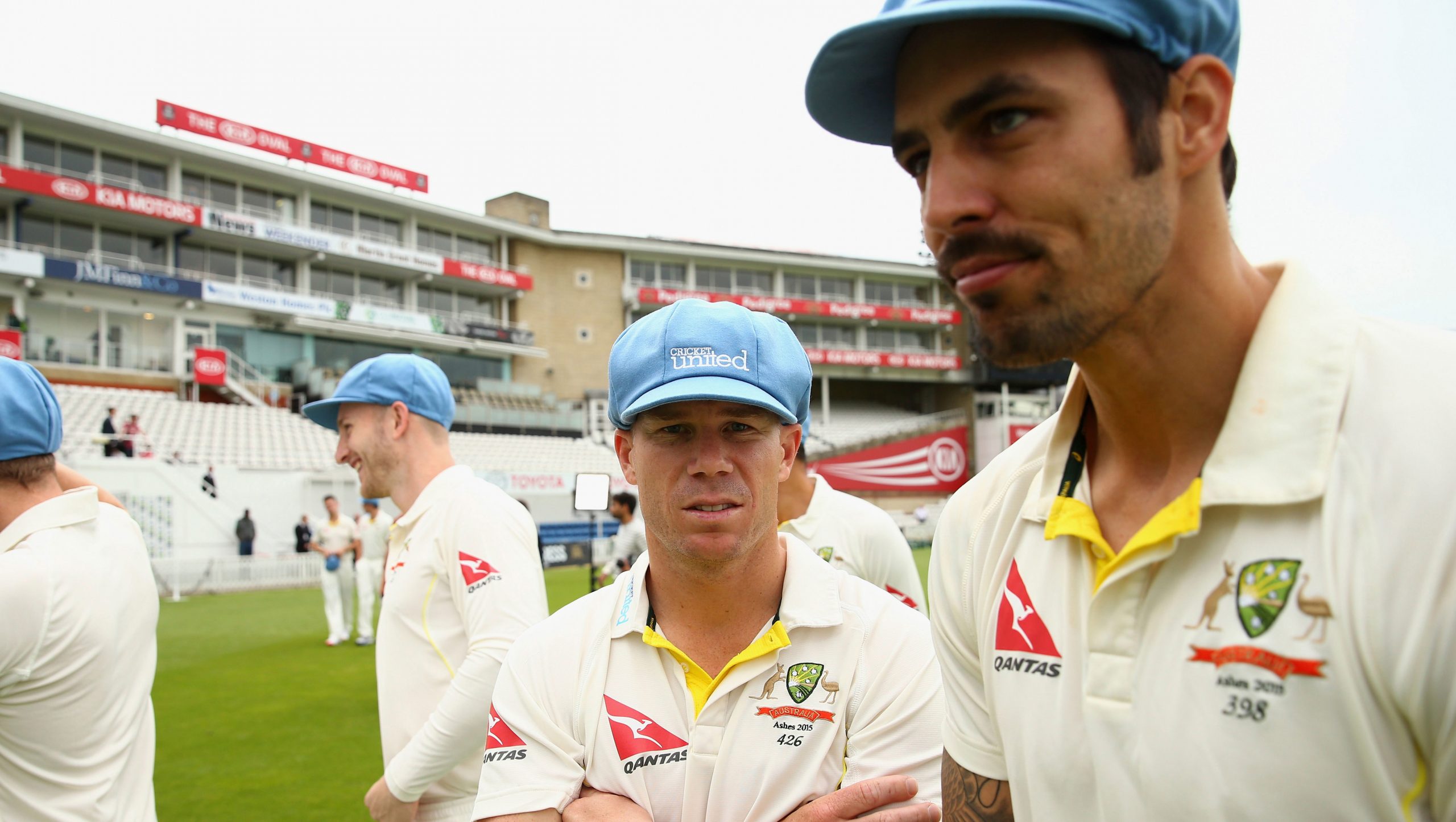 David Warner and Mitchell Johnson as Australian teammates on an Ashes tour in 2015.