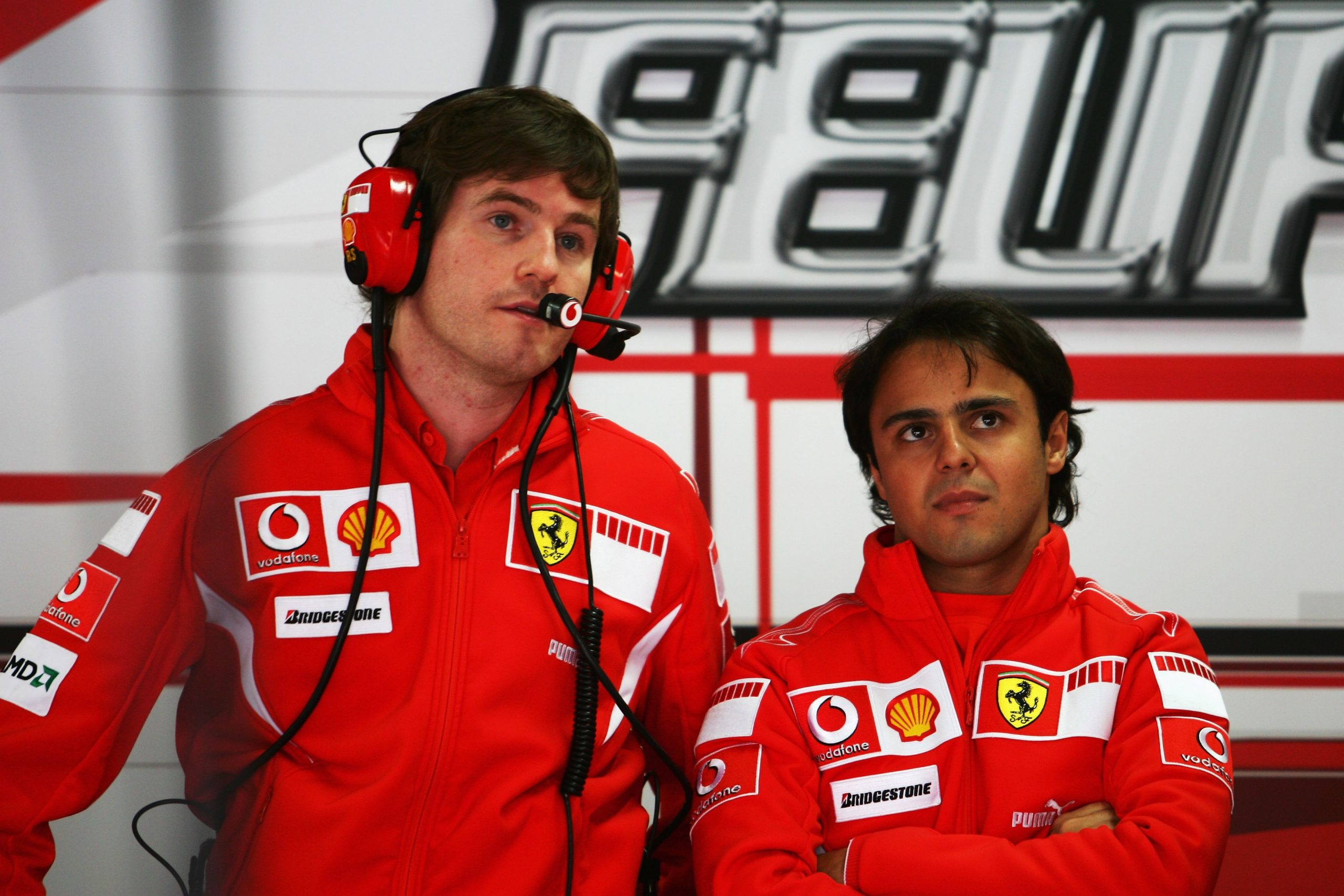 Felipe Massa (right) and Ferrari race engineer Rob Smedley at the 2006 Brazilian Grand Prix.