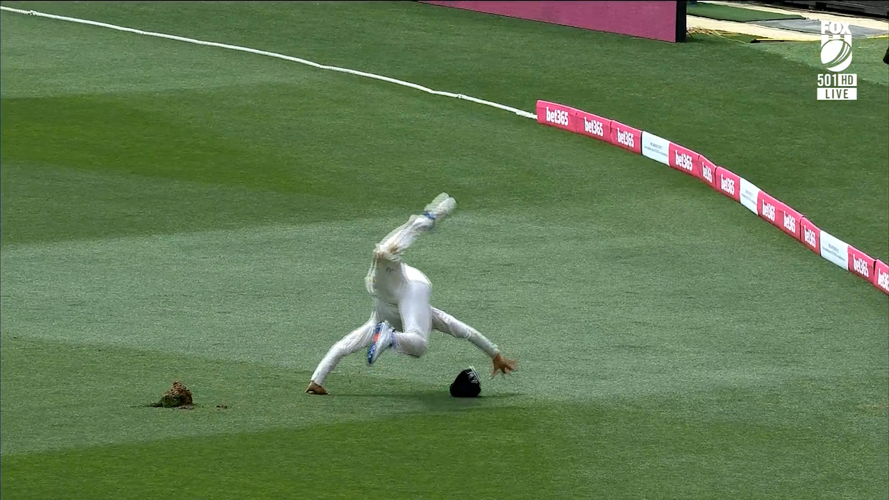 Debutant's scary moment with SCG turf