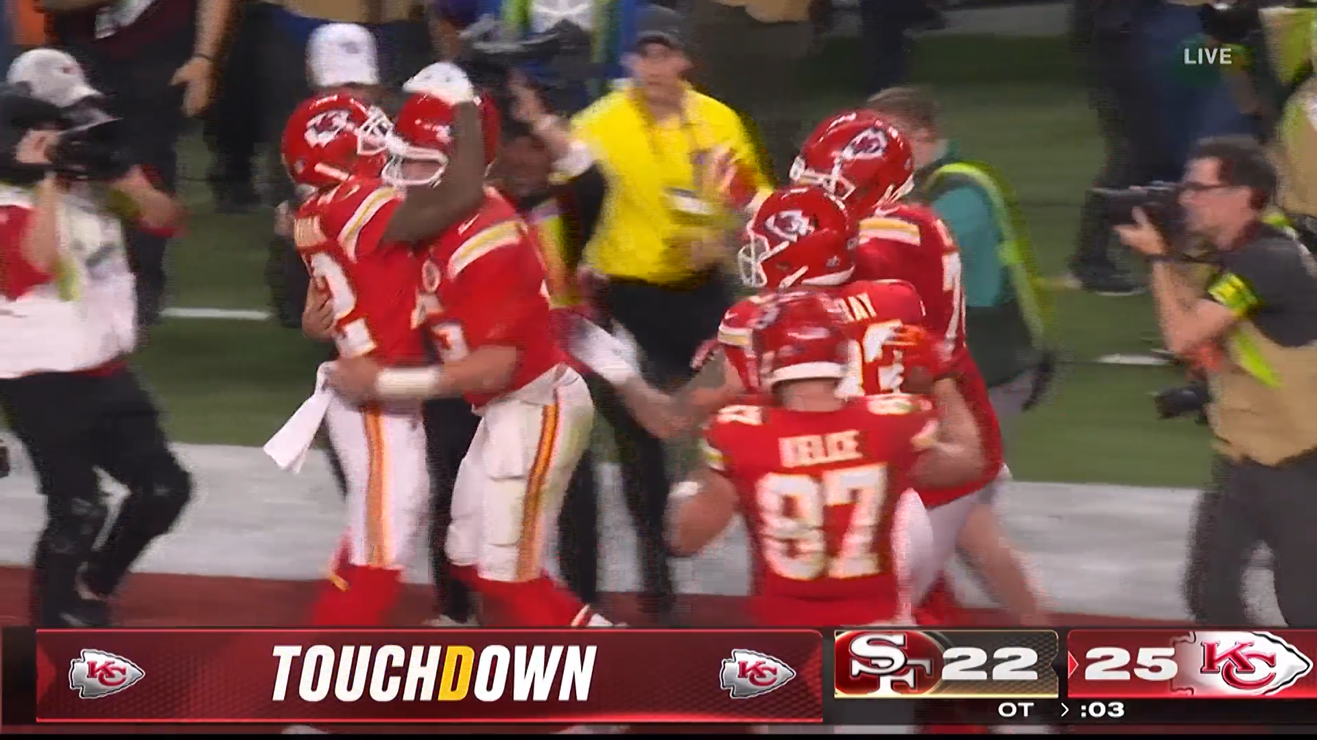 Mahomes throws winning pass