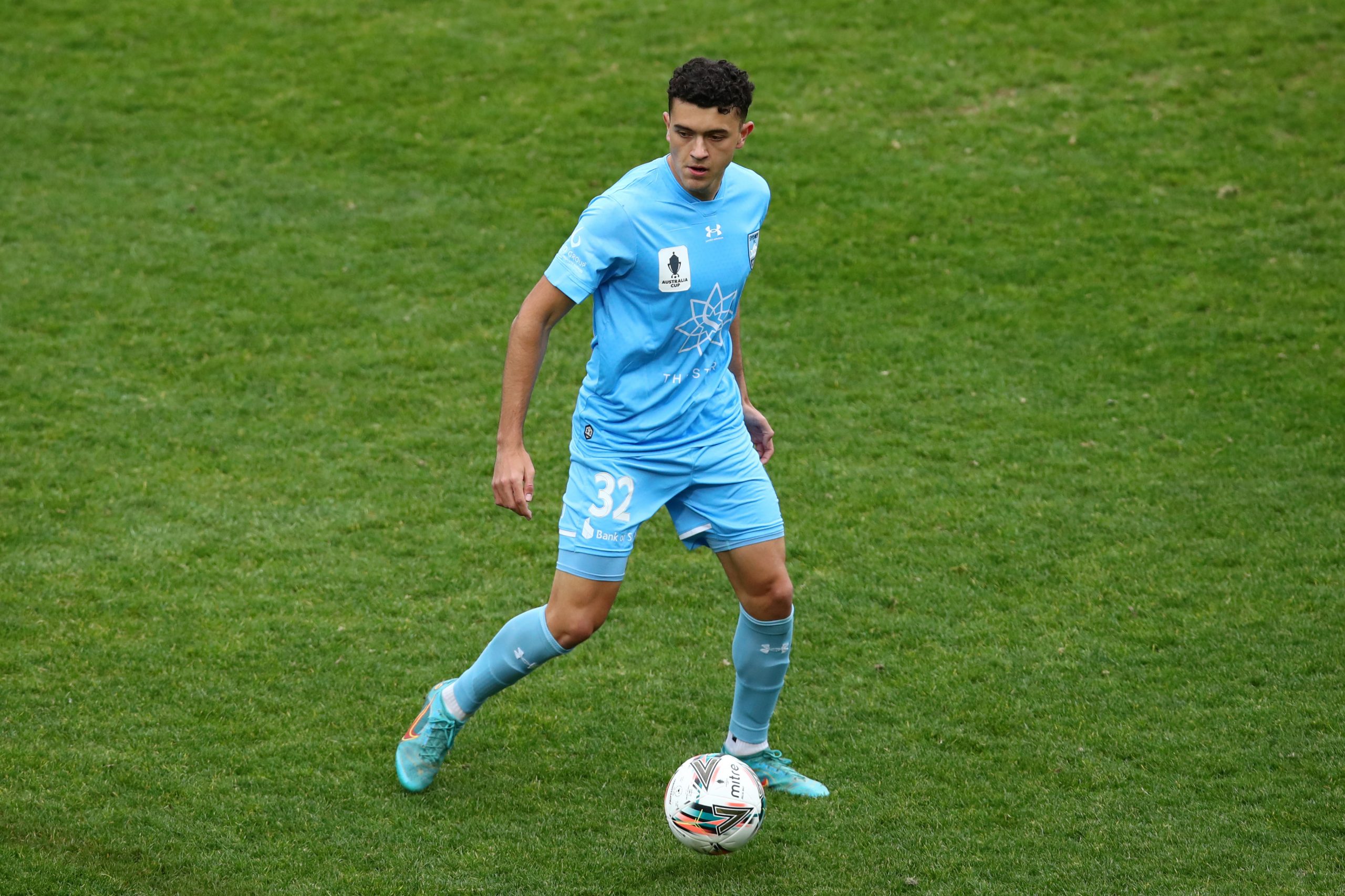 Patrick Yazbek in action for Sydney FC in 2022.