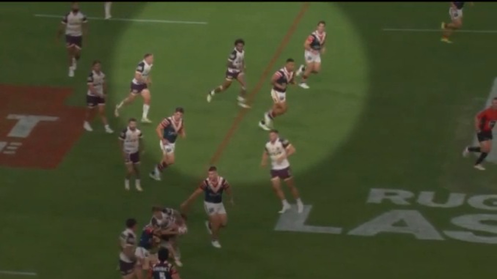 New footage shows reactions after alleged Leniu comment