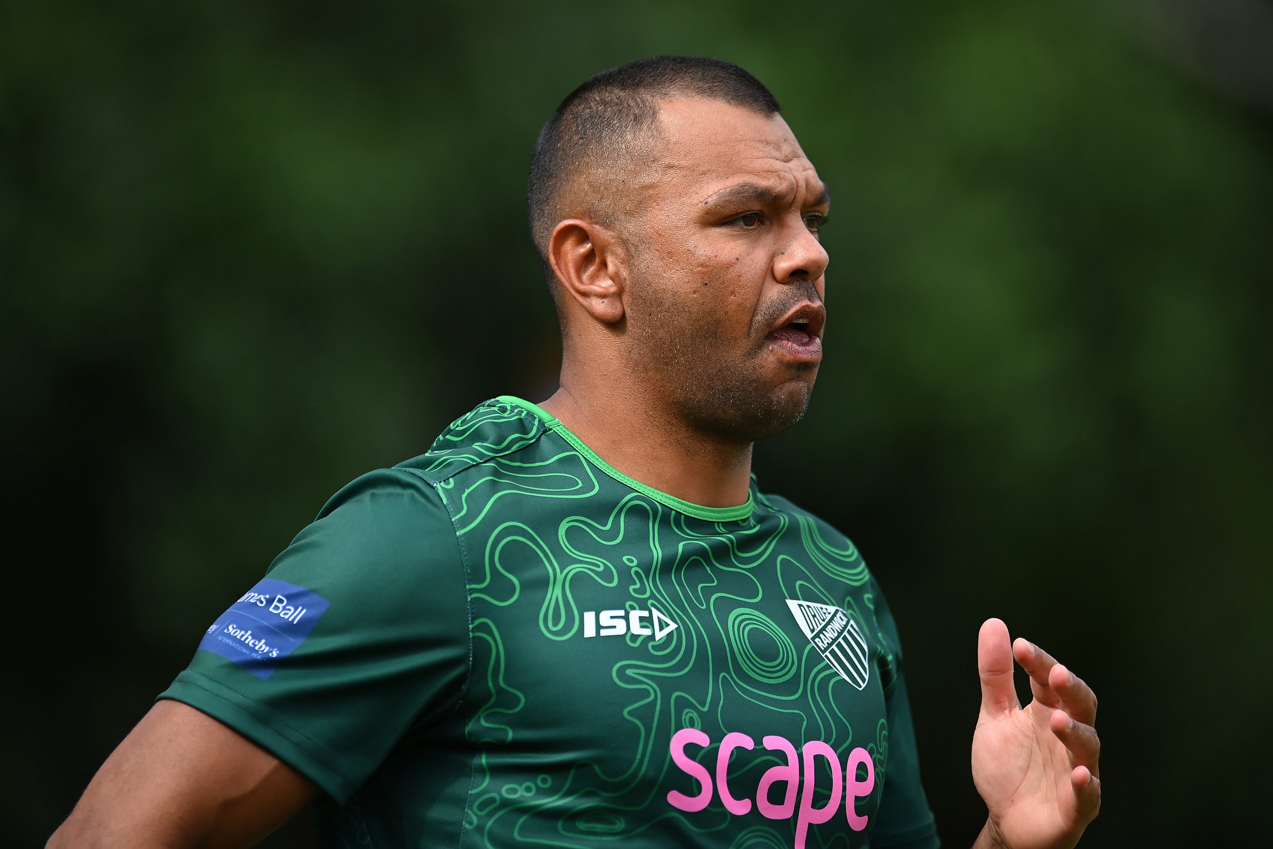 Kurtley Beale will continue his career with the Force.
