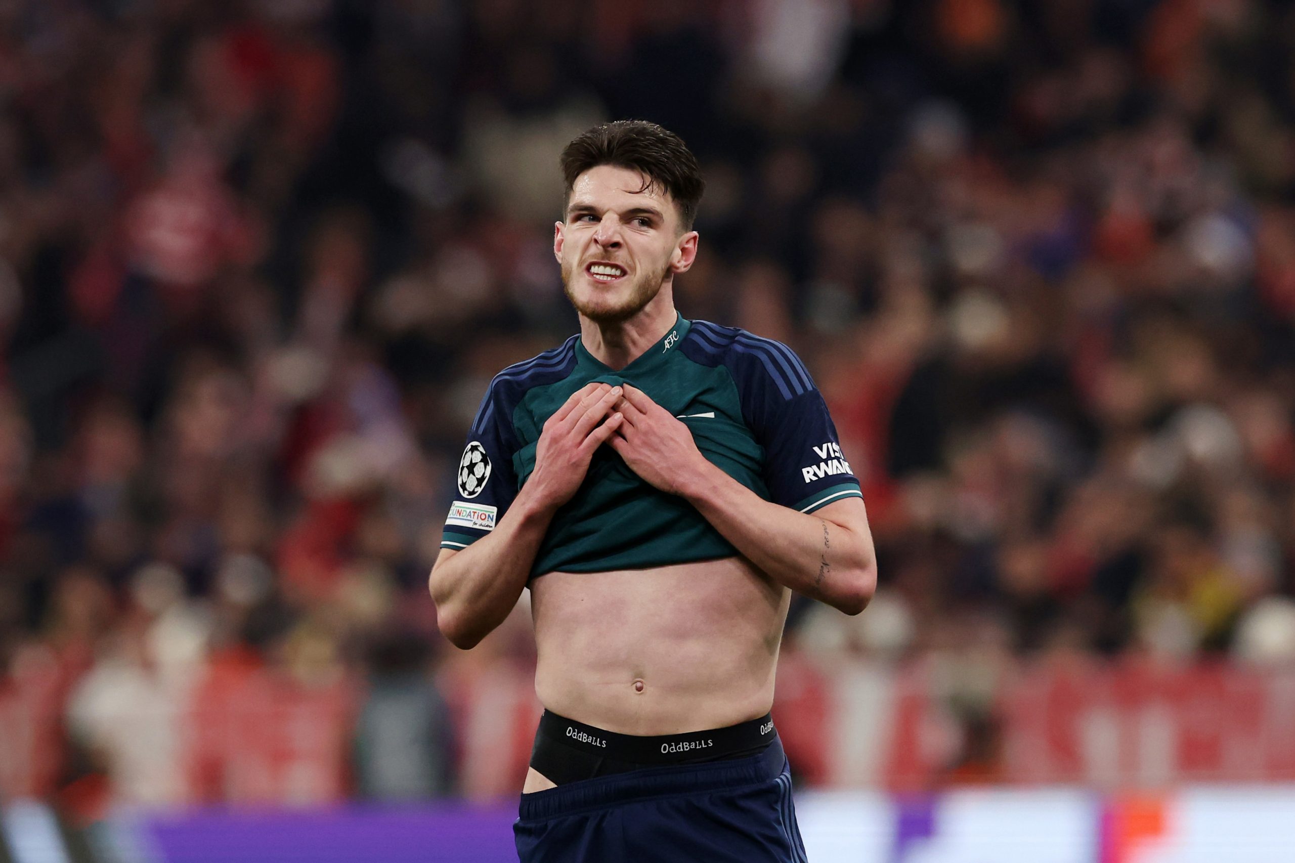 Declan Rice of Arsenal looks dejected at Allianz Arena.