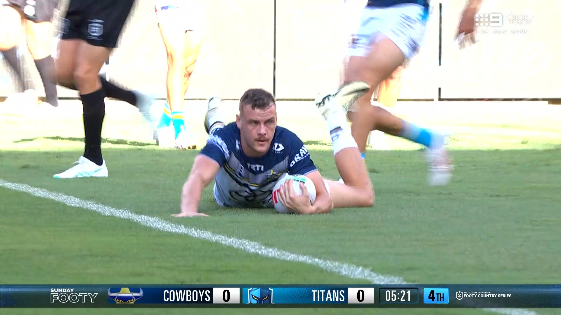 Superb set play puts Laybutt over