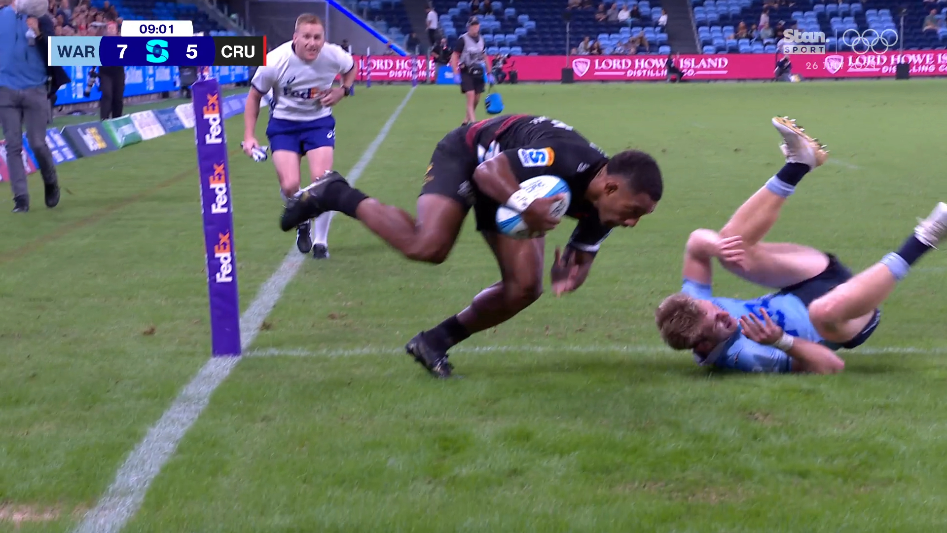 Jorgensen flattened by try-scoring Reece