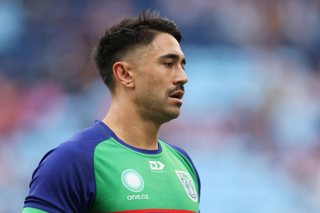 Shaun Johnson of the Warriors warms up.