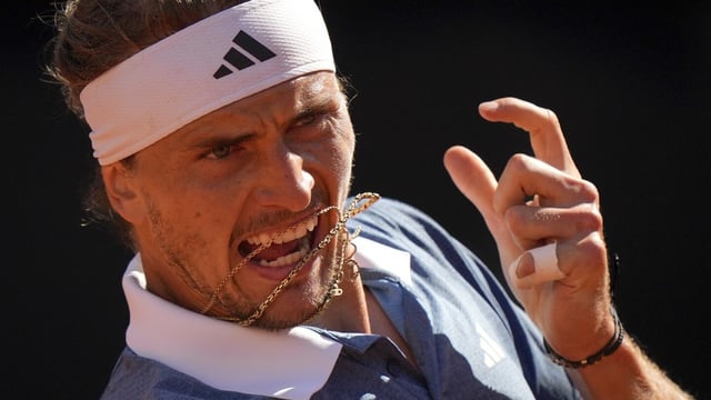 Zverev produces a comeback win over Tabilo to earn a spot in the Italian Open final