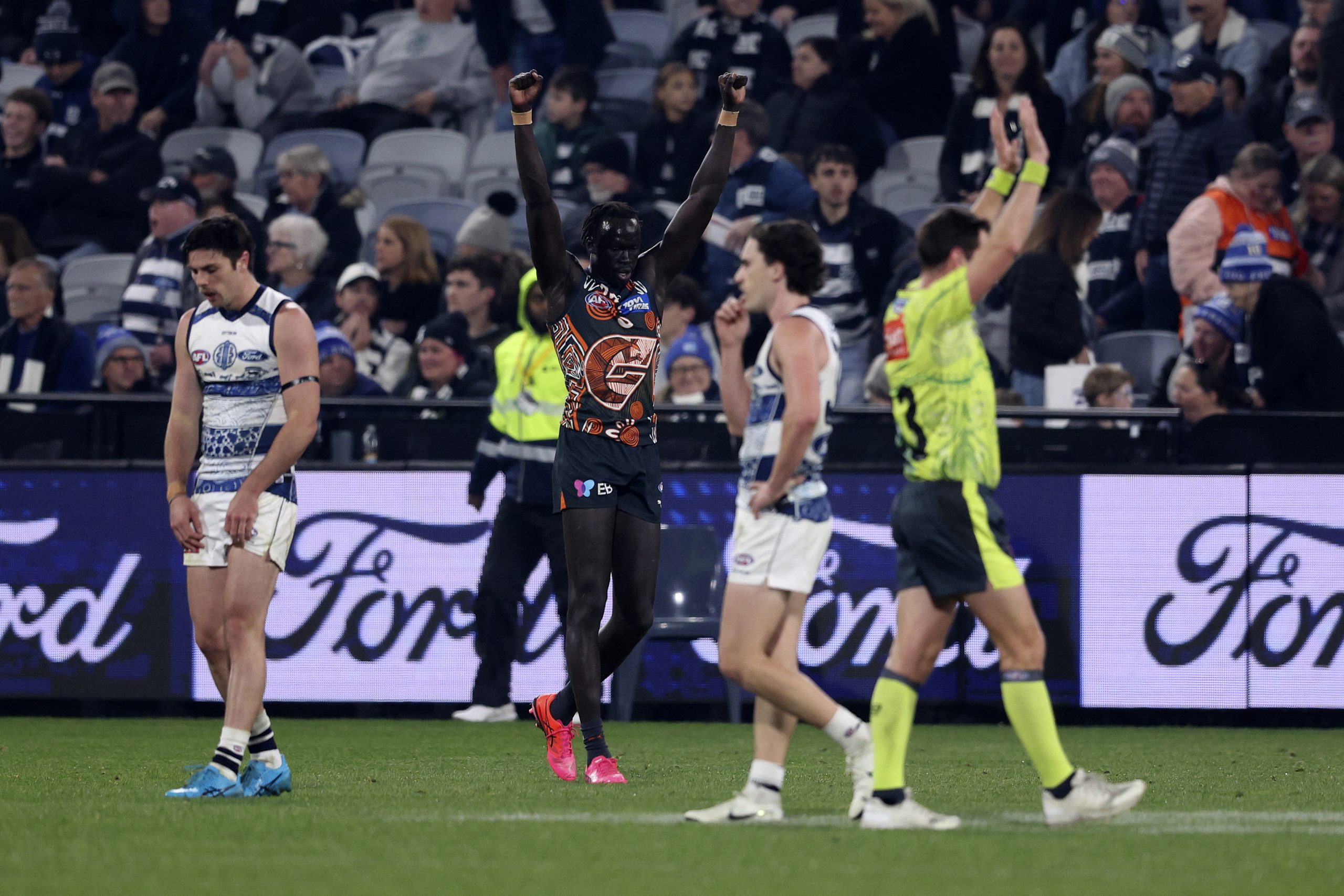 Chris Scott has lost four games in a row or the first time ever.