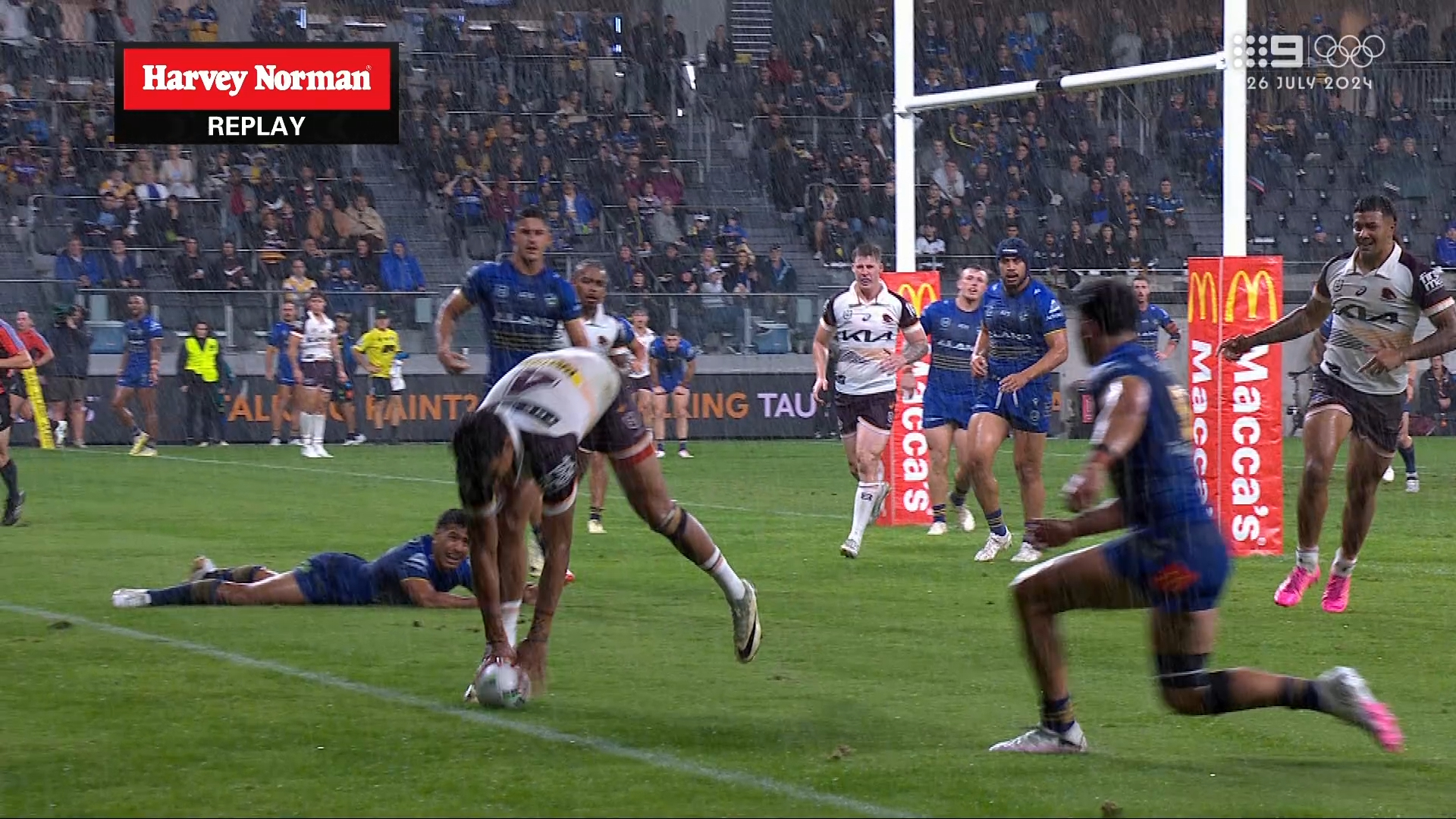 Cobbo's 'brilliant' try stuns Gould