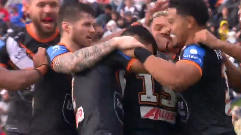 Papali'i crashes over