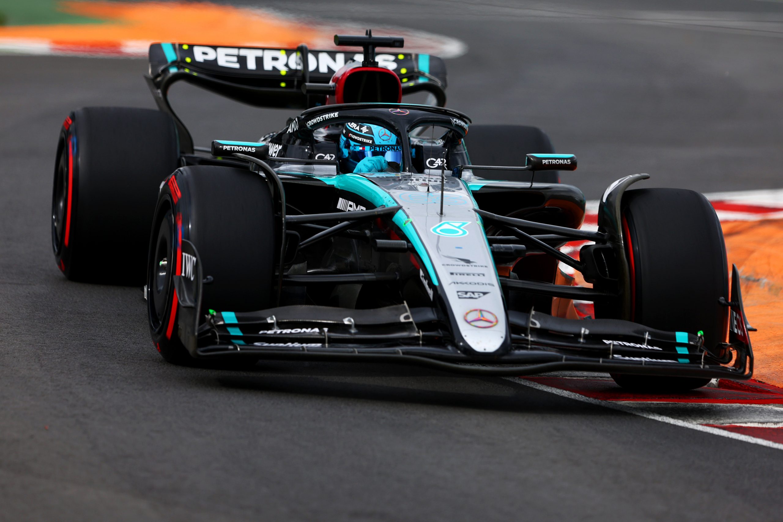 George Russell of Great Britain driving the (63) Mercedes AMG Petronas F1 Team W15 on track during qualifying ahead of the F1 Grand Prix of Canada at Circuit Gilles Villeneuve on June 08, 2024 in Montreal, Quebec. (Photo by Clive Rose/Getty Images)