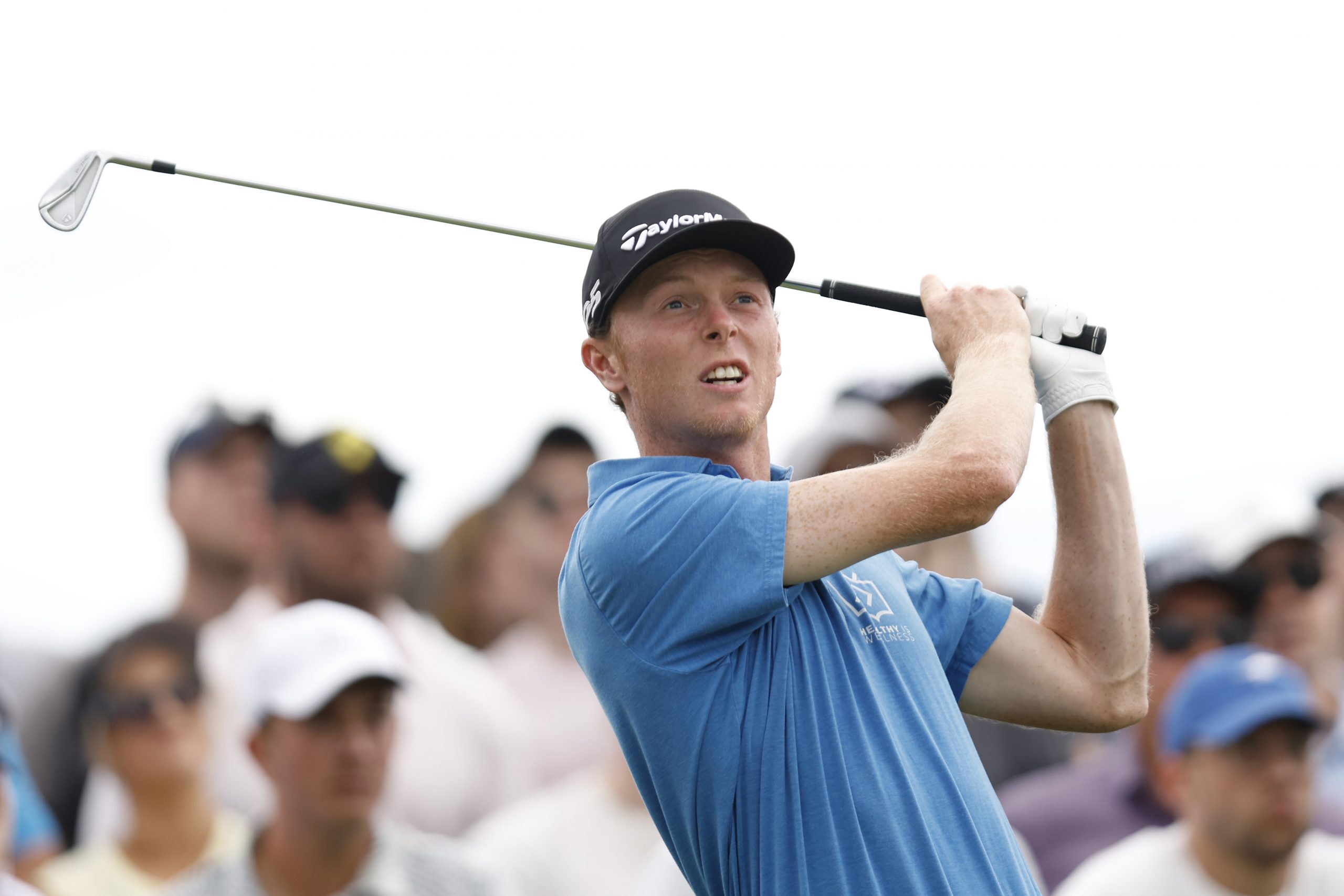 Ryggs Johnston tees off on the second hole on day four of the Australian Open 2024.