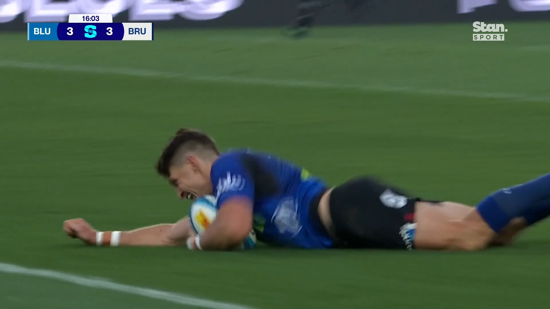 Brilliant Barrett carves up Brumbies