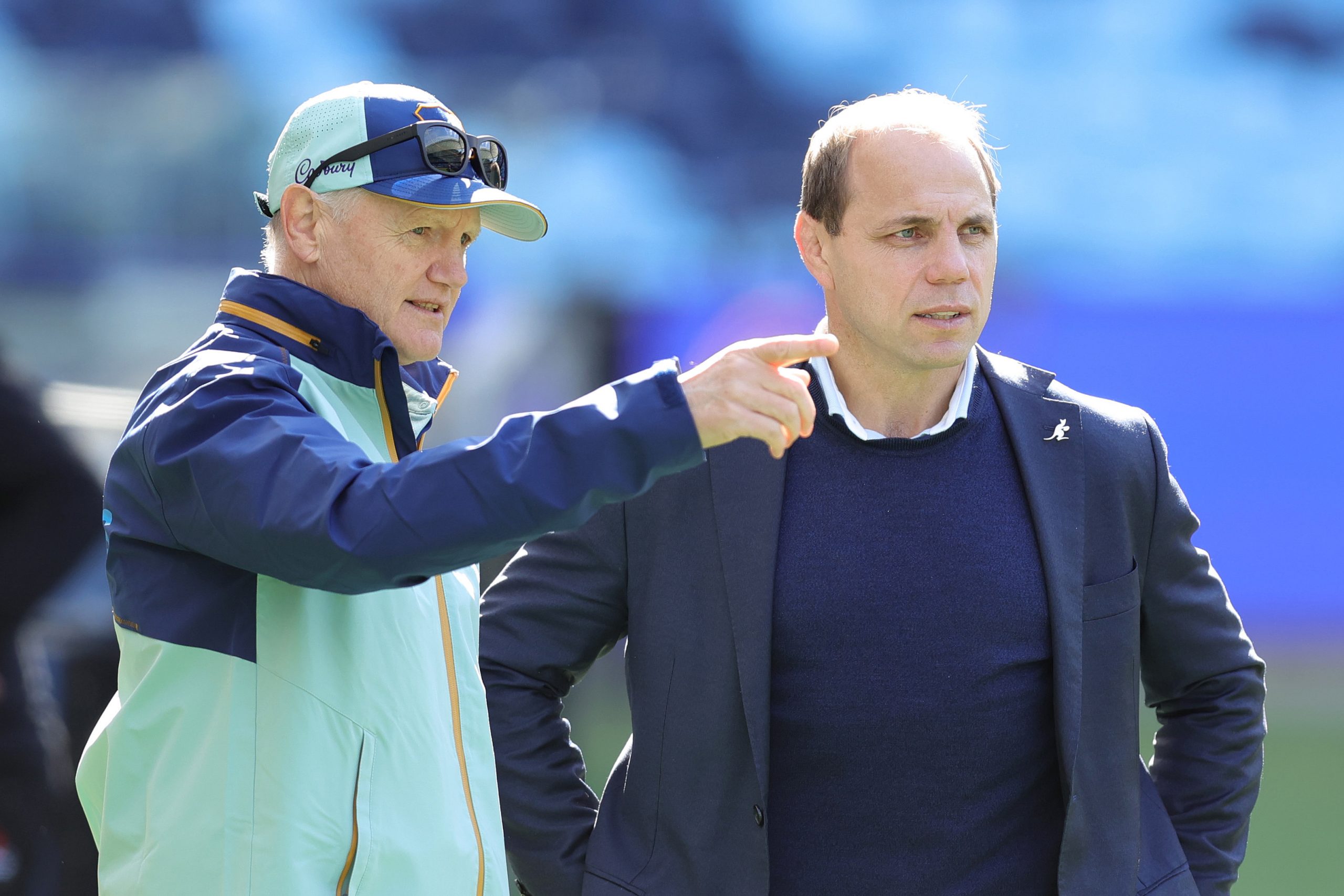 Joe Schmidt of the Wallabies speaks to Phil Waugh.