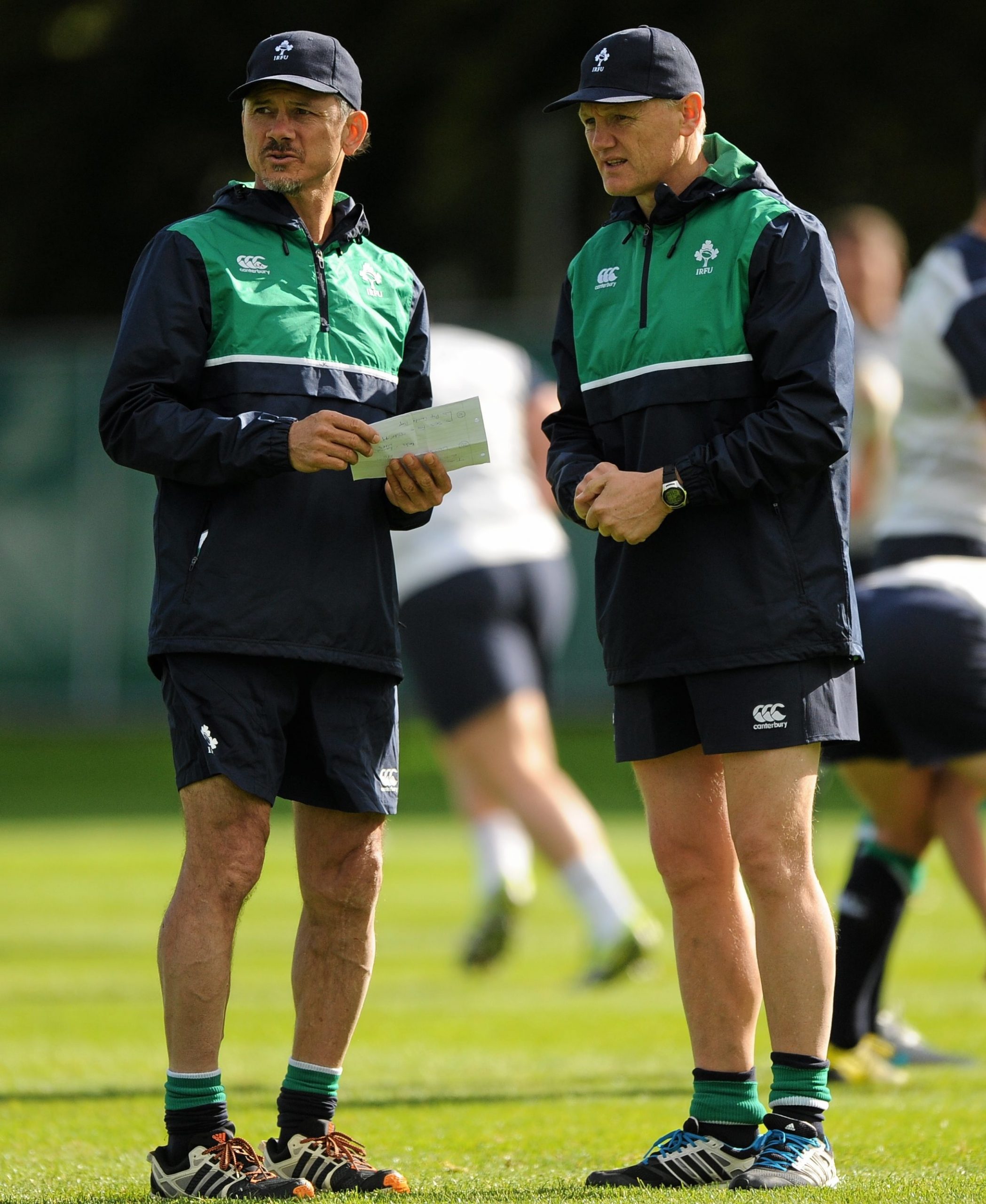 Ireland coach Joe Schmidt and assistant Les Kiss discuss tactics in 2015.