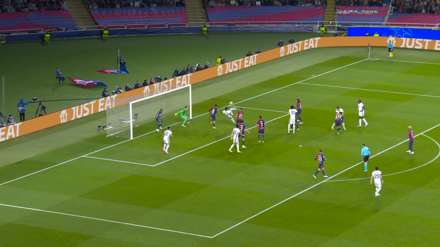 Barcelona rocked by Dumfries stunner