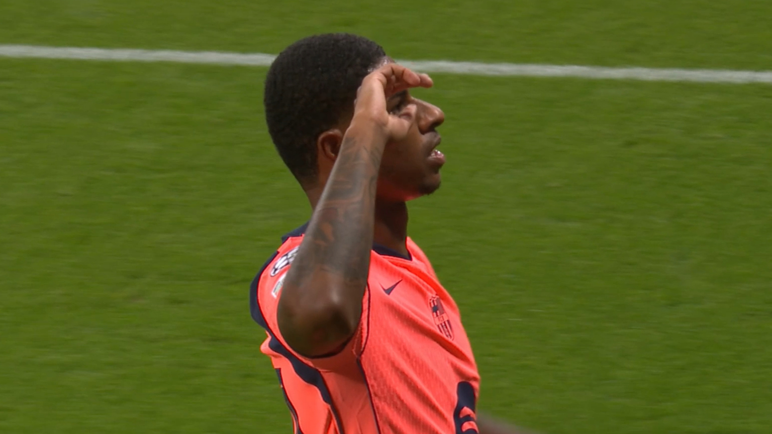 Rashford lights up with Newcastle with rocket