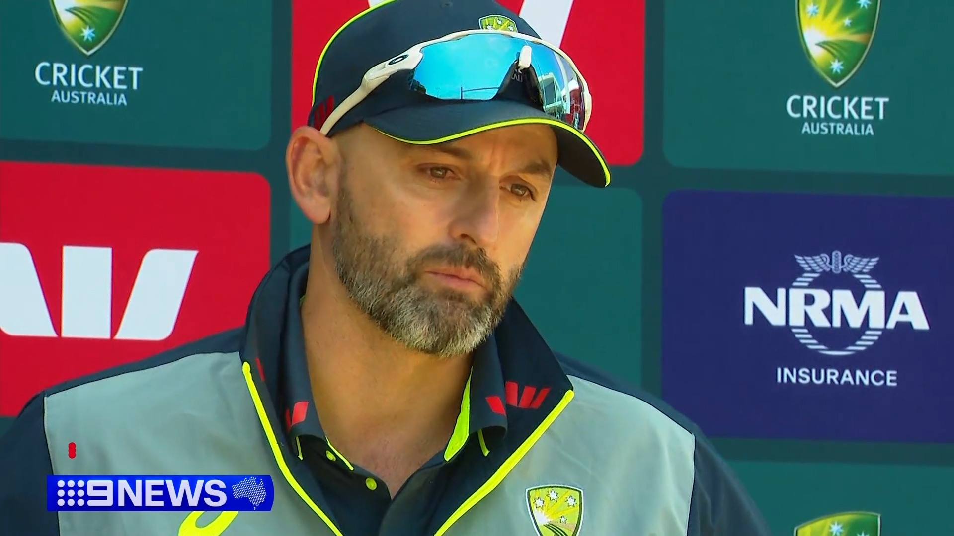 Aussies, England pay tribute to Bondi Beach victims