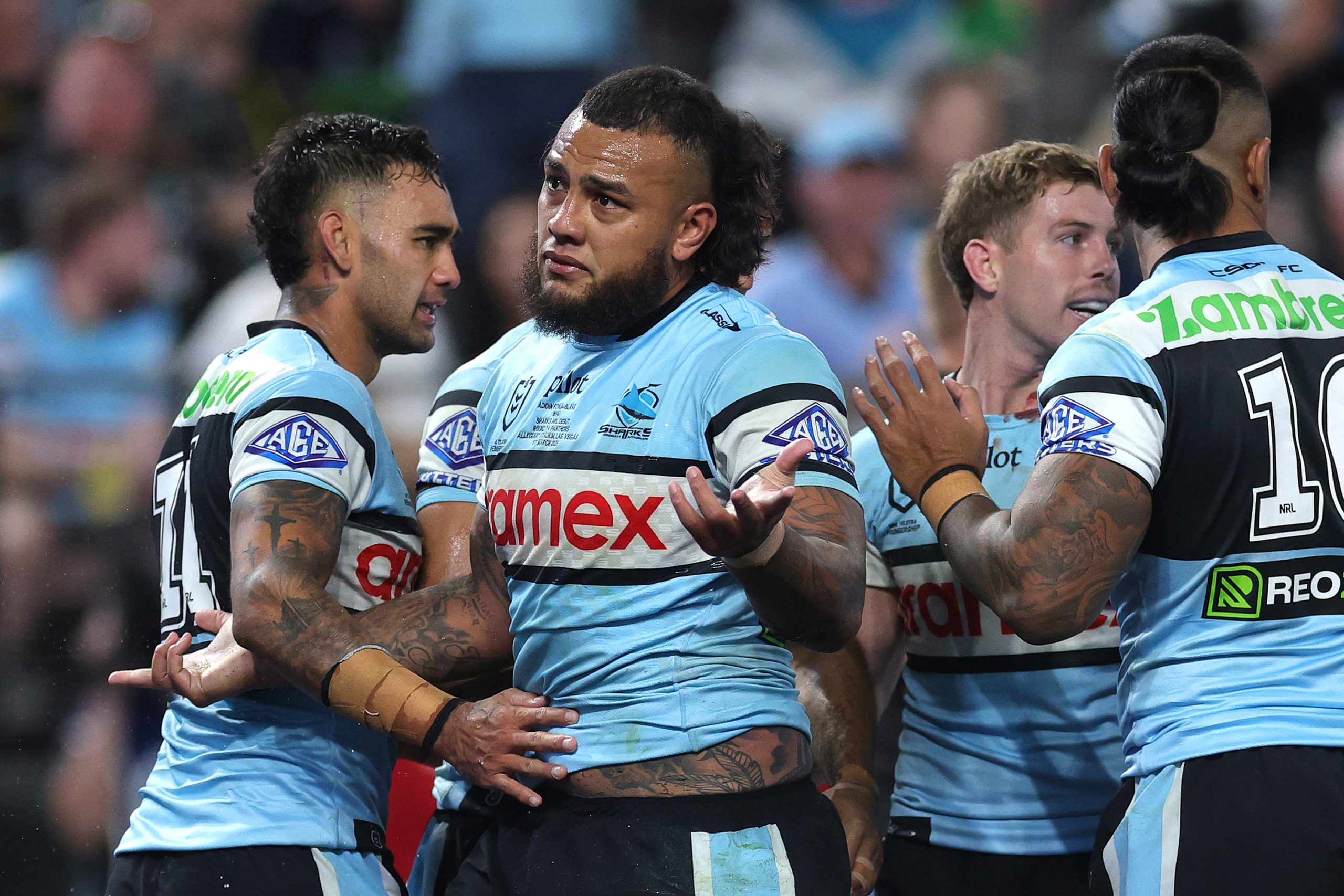 Addin Fonua-Blake of the Sharks.