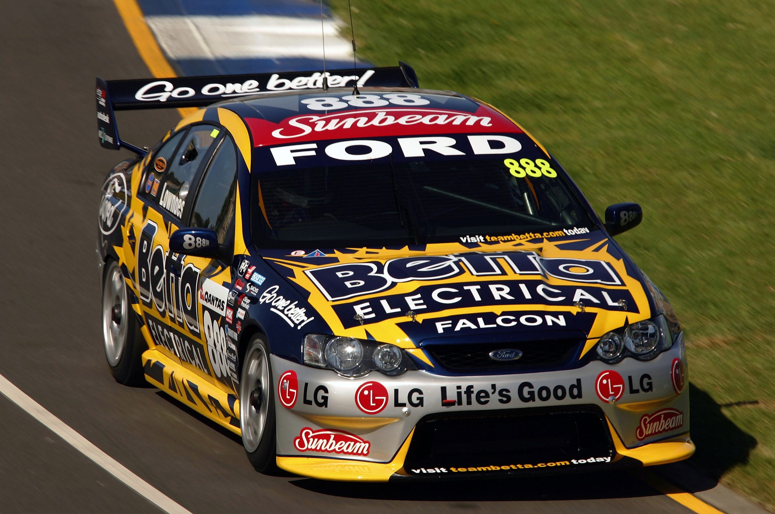 Craig Lowndes of the Triple Eight Racing Team in action during practice for the V8 Supercar practice session which is part of the Australian Formula One Grand Prix at the Albert Park Circuit, Melbourne March 3, 2005  Melbourne, Australia.  (Photo by Robert Cianflone/Getty Images).  *** Local Caption *** Craig Lowndes