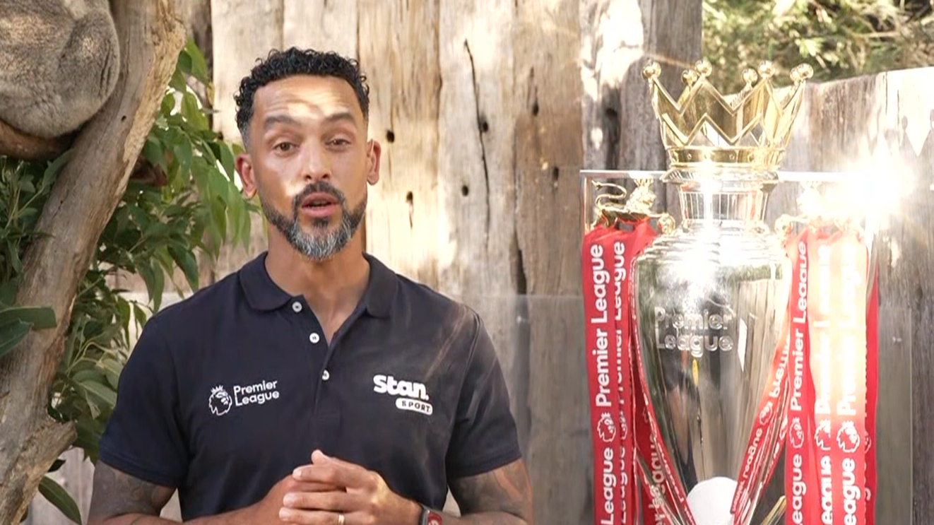 Walcott brings Premier League trophy Down Under