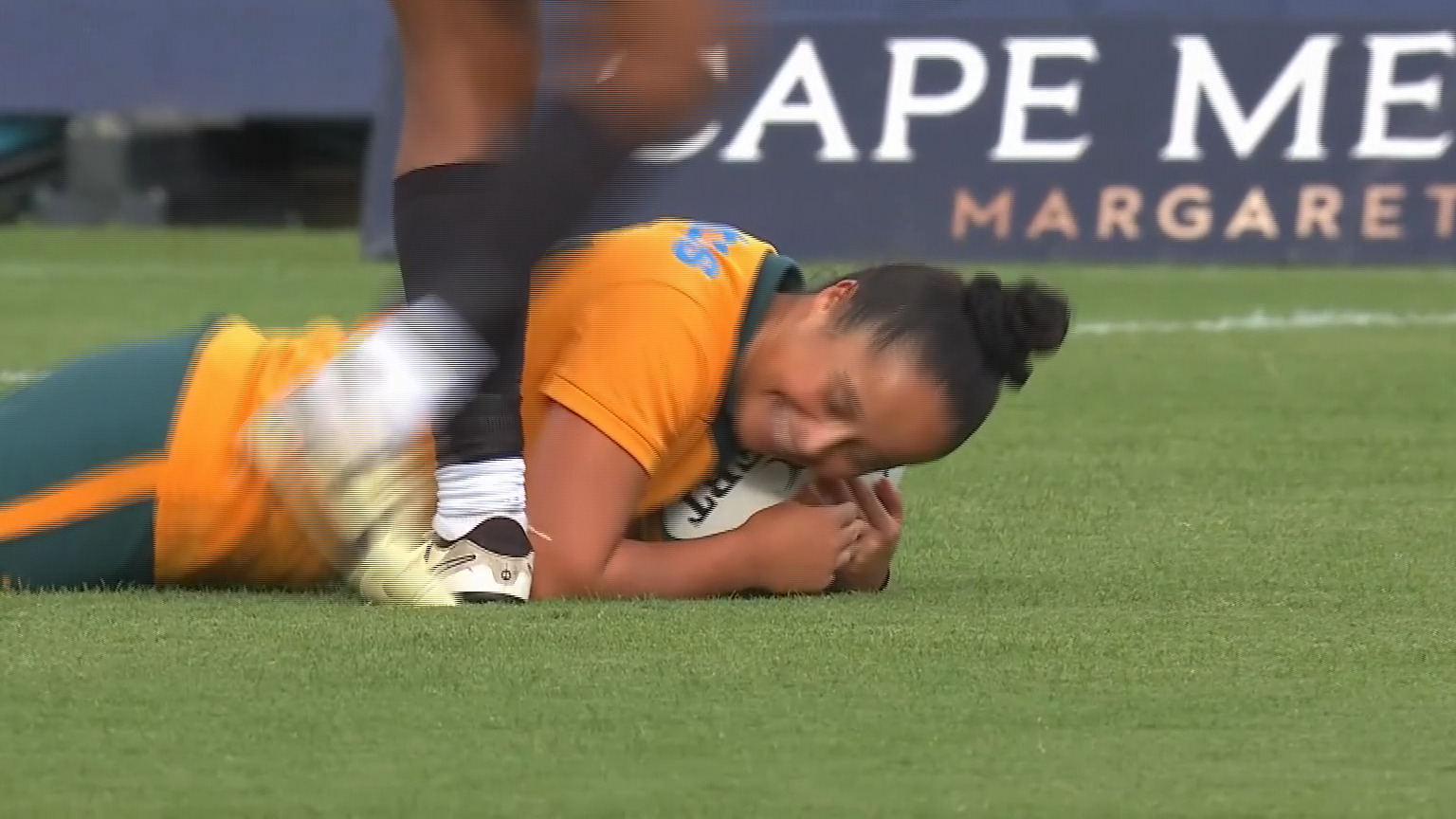 Ledington scores cracker on debut