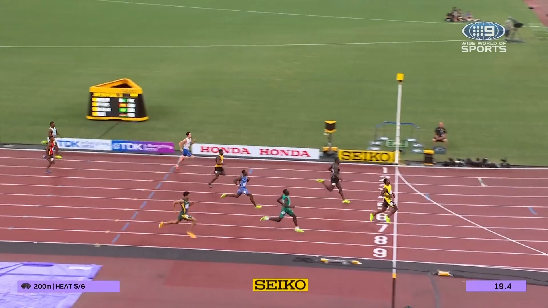 Gout Gout books spot in 200m semis